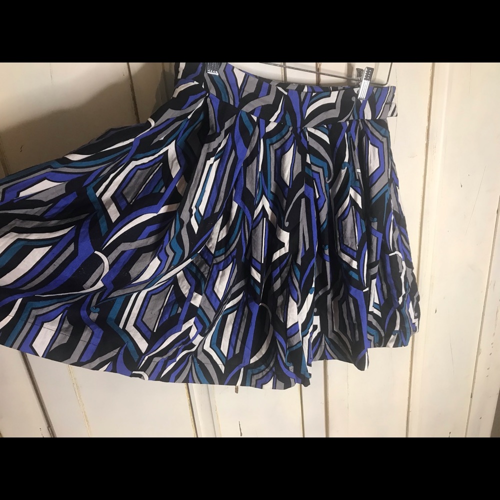 Patterned skirt - Picture 2 of 4